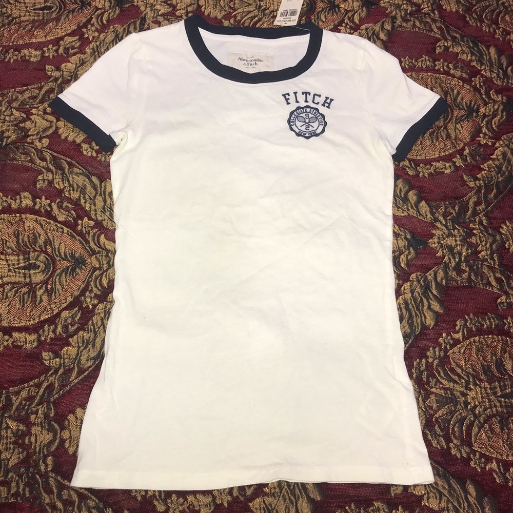 NWT Abercrombie & Fitch white top shirts, T-shirt